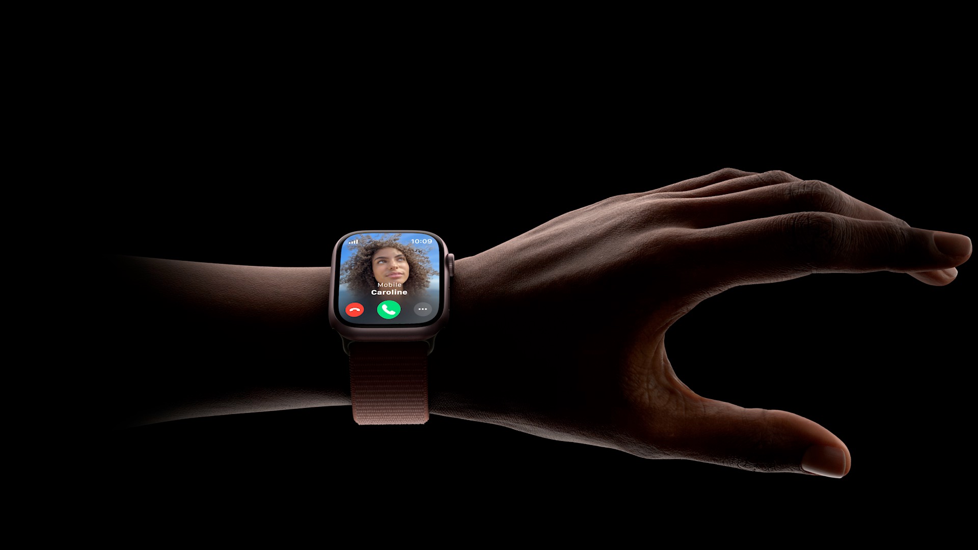 apple-watch-double-tap-gesture-now-available-with-watchos-10-1